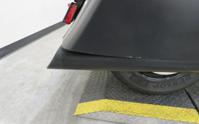 2018 Indian Motorcycle® Chieftain® Dark Horse® ABS Thunder Black Smoke