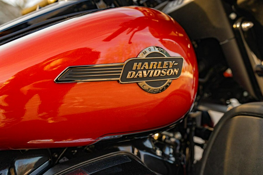 2025 Harley-Davidson Tri Glide Ultra FLHTCUTG