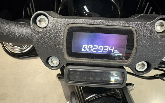 2021 Harley-Davidson® Street Bob® 114 Stone Washed White Pearl