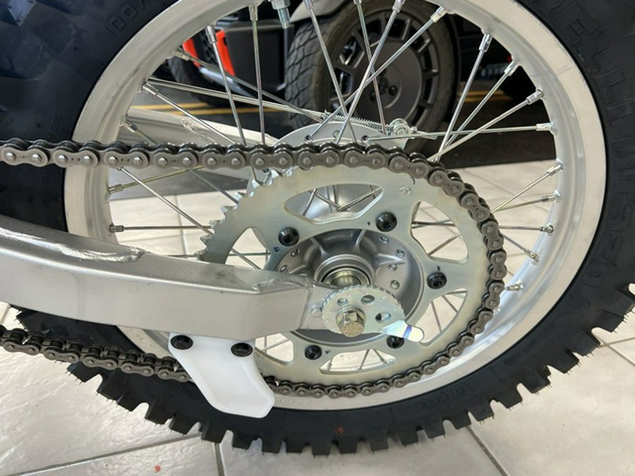 2026 Yamaha TT-R 230