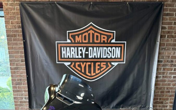 2018 Harley-Davidson Street Glide Vivid Black