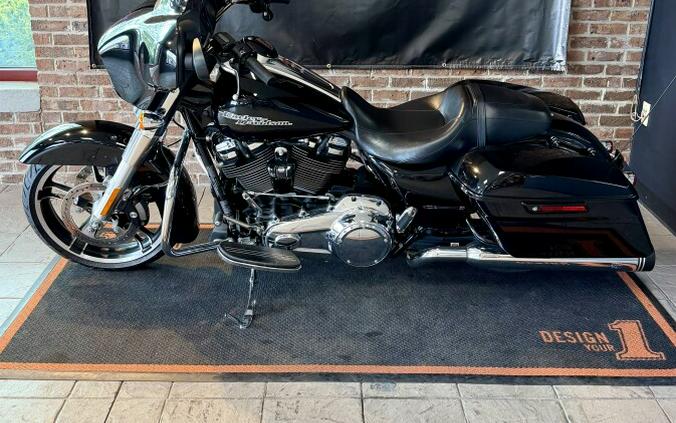 2018 Harley-Davidson Street Glide Vivid Black