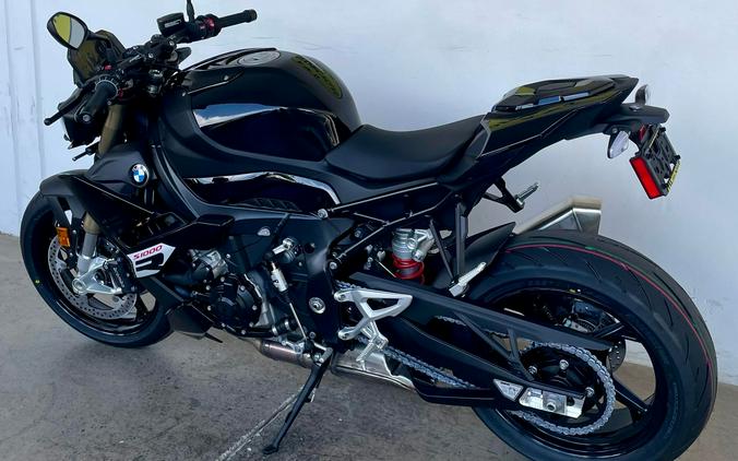 2026 BMW S 1000 R
