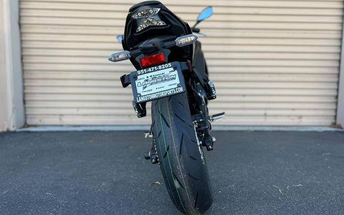 2024 Kawasaki Ninja® 650 Metallic Covert Green/Metallic Spark Black