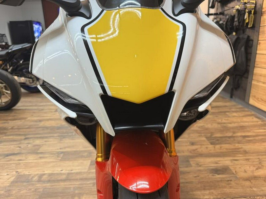 2022 Yamaha YZF-R1 World GP 60th Anniversary Edition