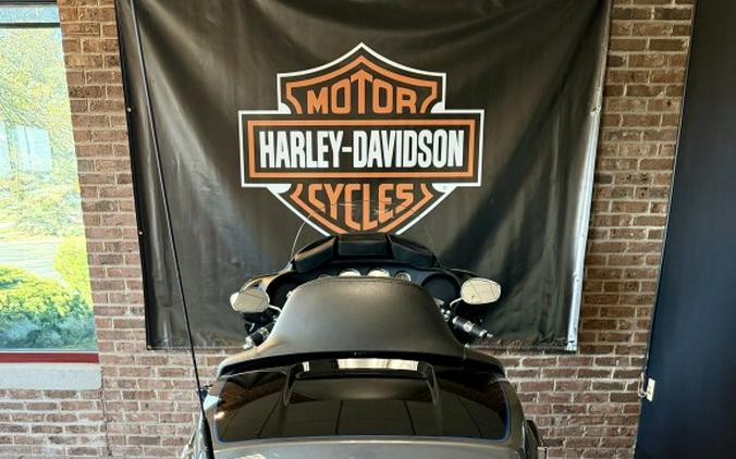 2021 Harley-Davidson Tri Glide Ultra Gauntlet Gray Metallic/Vivid Black