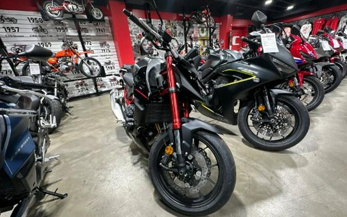 2026 Honda CB750 Hornet E-Clutch
