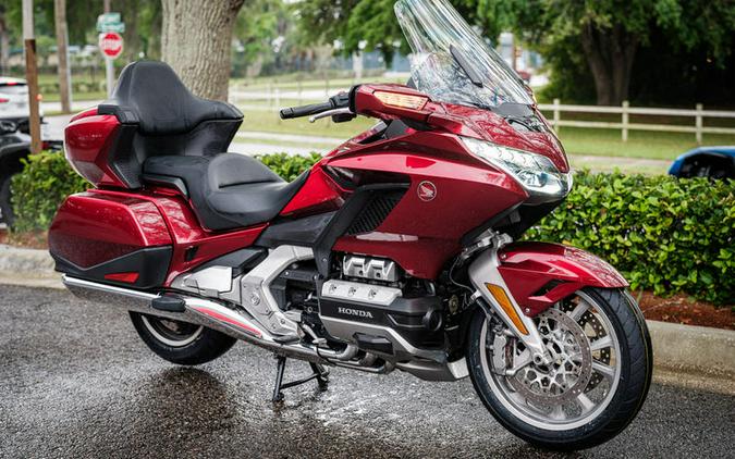 2018 Honda® Gold Wing Tour Automatic DCT Candy Ardent Red