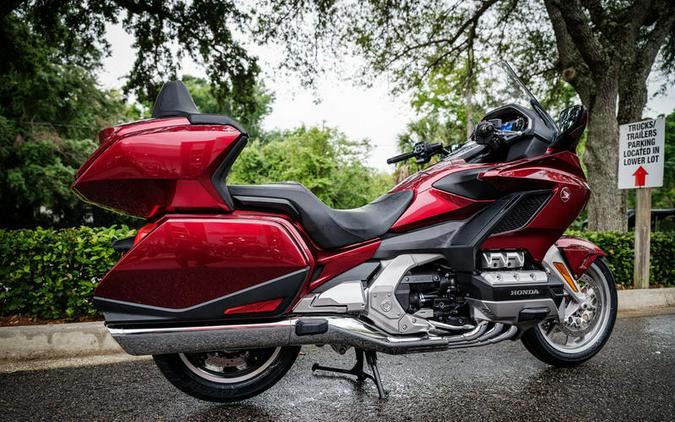 2018 Honda® Gold Wing Tour Automatic DCT Candy Ardent Red