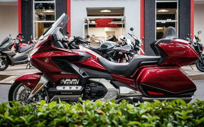 2018 Honda® Gold Wing Tour Automatic DCT Candy Ardent Red