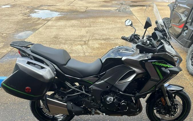 2025 Kawasaki Versys 1100 SE LT ABS