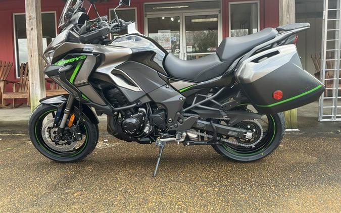 2025 Kawasaki Versys 1100 SE LT ABS