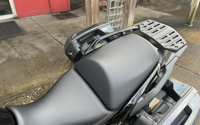 2025 Kawasaki Versys 1100 SE LT ABS