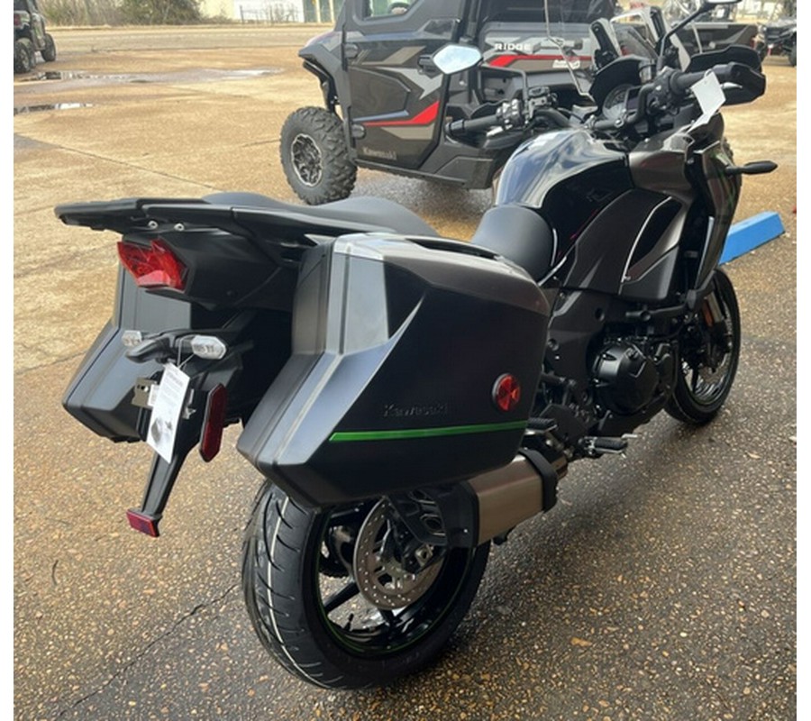 2025 Kawasaki Versys 1100 SE LT ABS