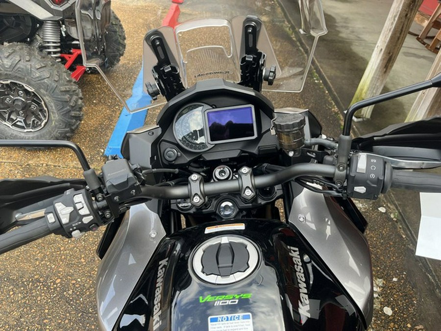 2025 Kawasaki Versys 1100 SE LT ABS
