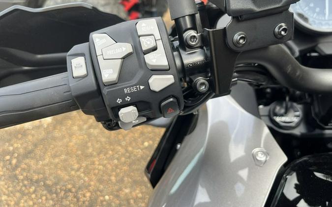 2025 Kawasaki Versys 1100 SE LT ABS