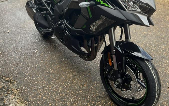 2025 Kawasaki Versys 1100 SE LT ABS