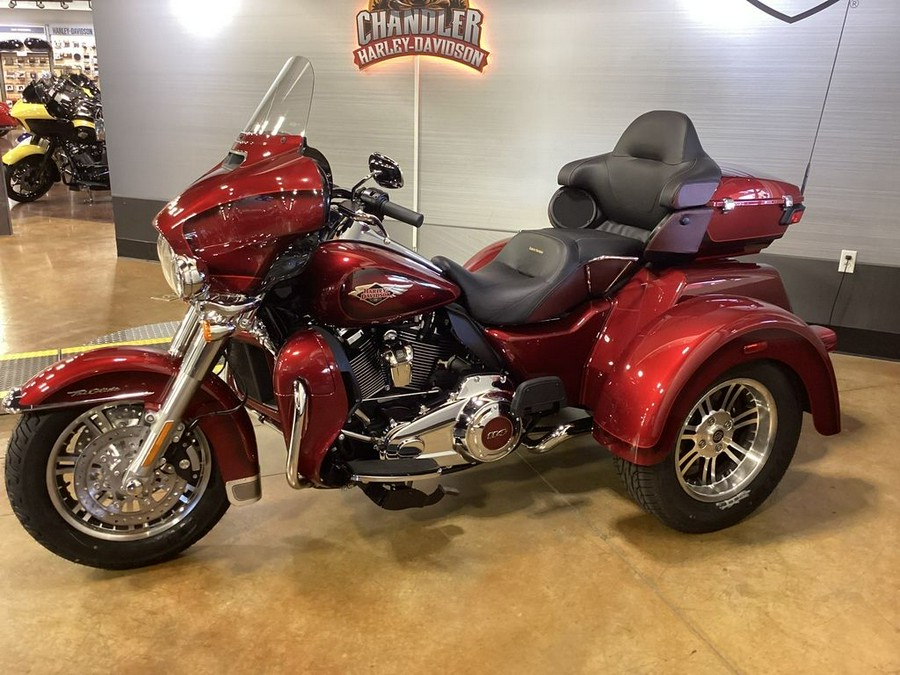 2023 HarleyDavidson® FLHTCUTGAN Tri Glide® Ultra Anniversary Edition