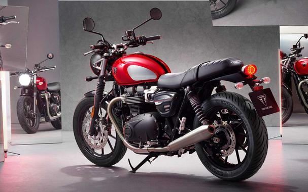 2023 Triumph Speed Twin 900 Chrome Edition