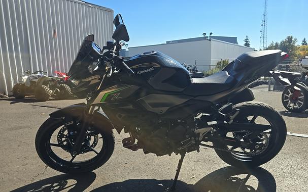 2025 Kawasaki Z500 ABS