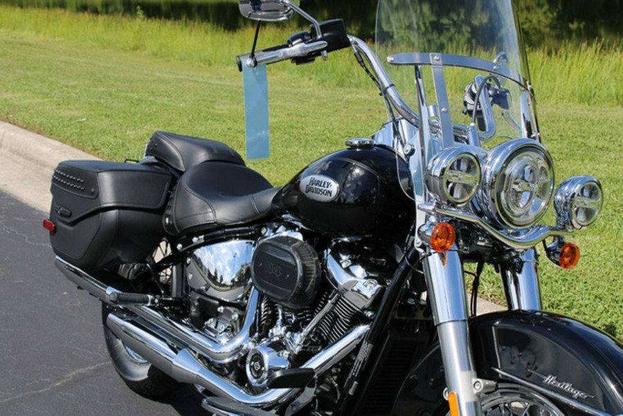 2024 Harley-Davidson Softail FLHCS - Heritage Classic