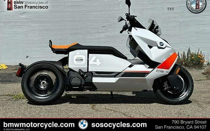 2023 BMW CE 04 Review [Urban Electric Commuter Scooter]