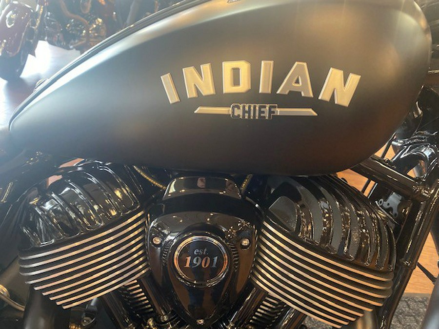 2024 Indian Motorcycle CHIEF DARK HORSE