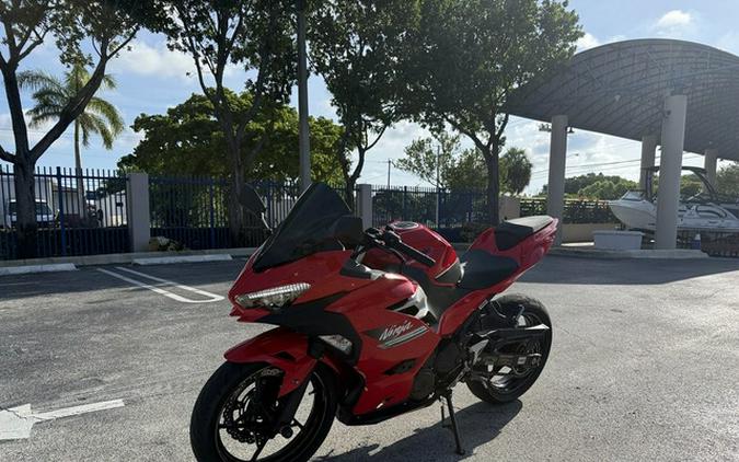 2021 Kawasaki Ninja 400 ABS Passion Red