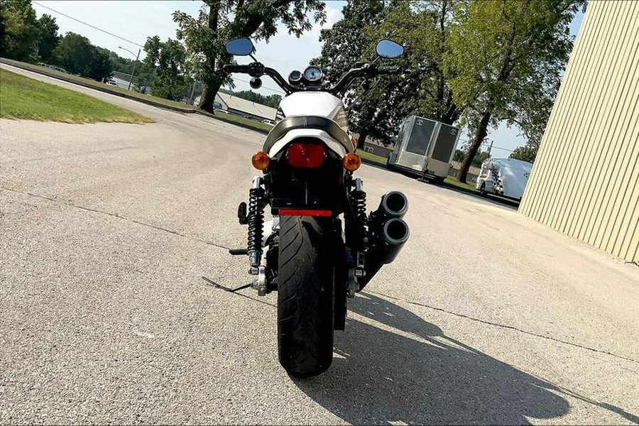 2010 Harley-Davidson® XR1200 - Sportster® XR1200™