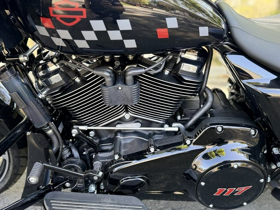 FLTRX 2025 Road Glide™