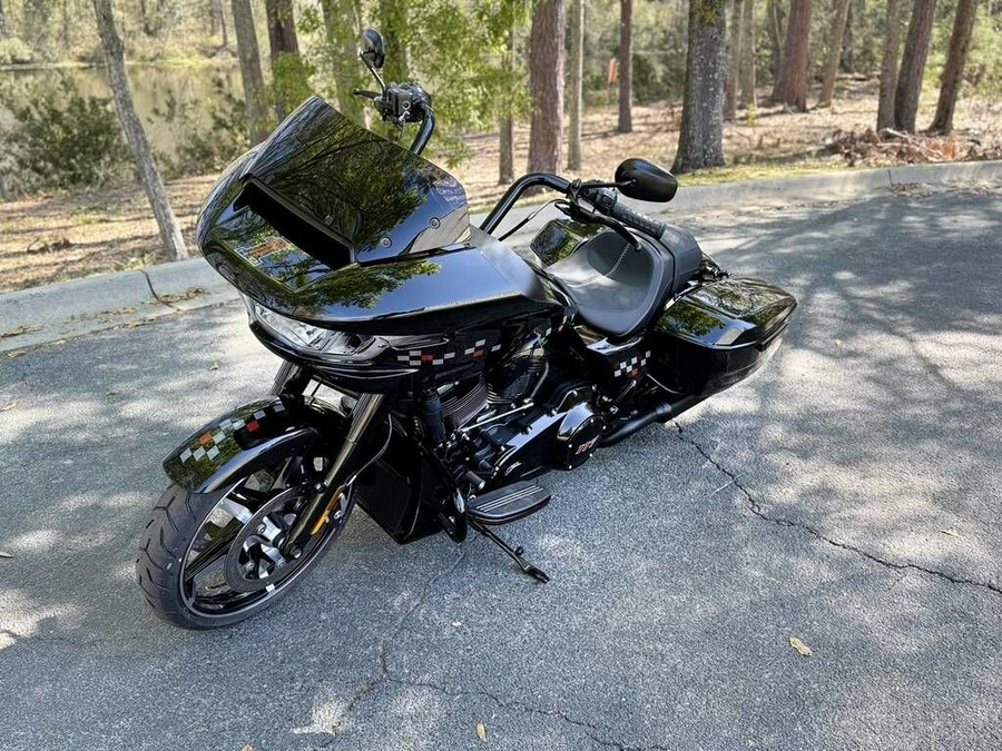 FLTRX 2025 Road Glide™