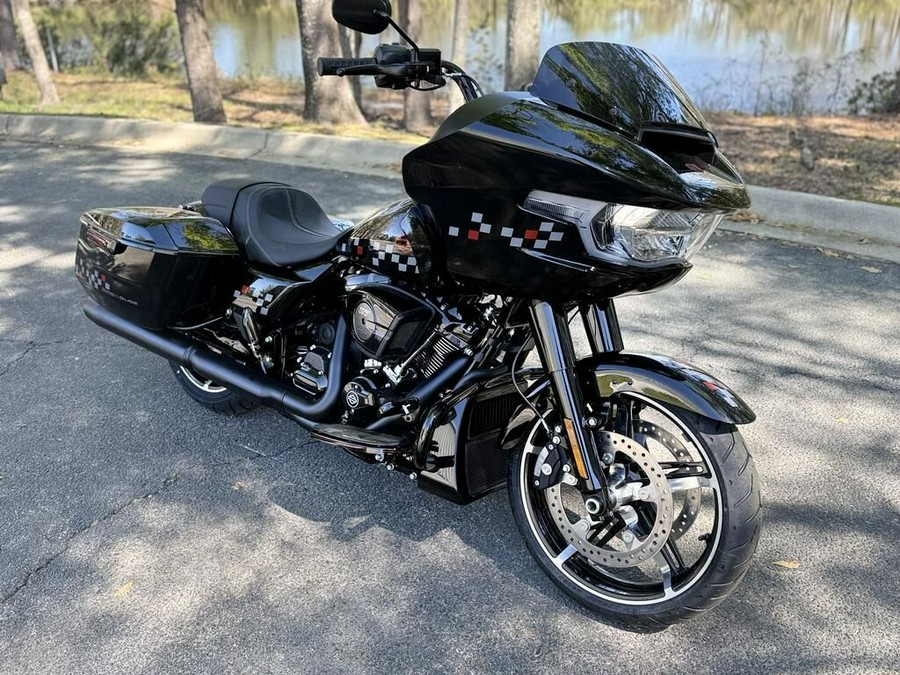 FLTRX 2025 Road Glide™