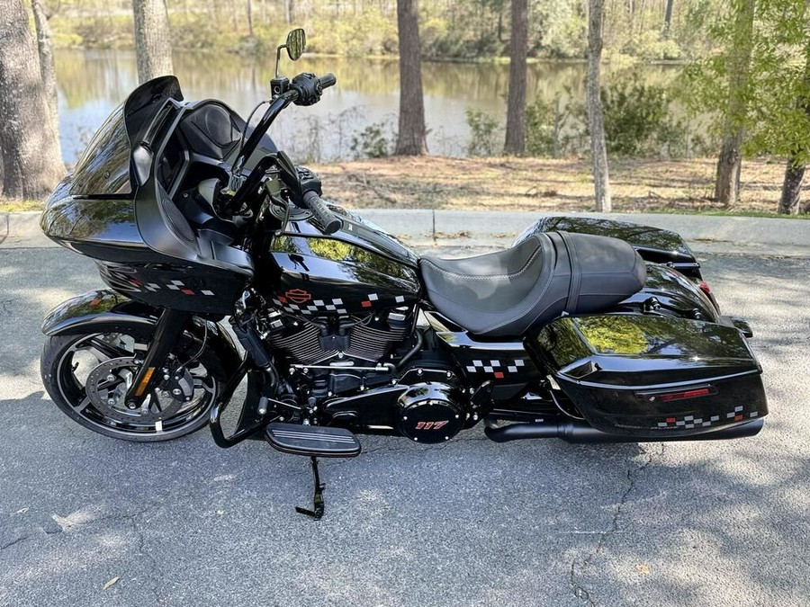 FLTRX 2025 Road Glide™