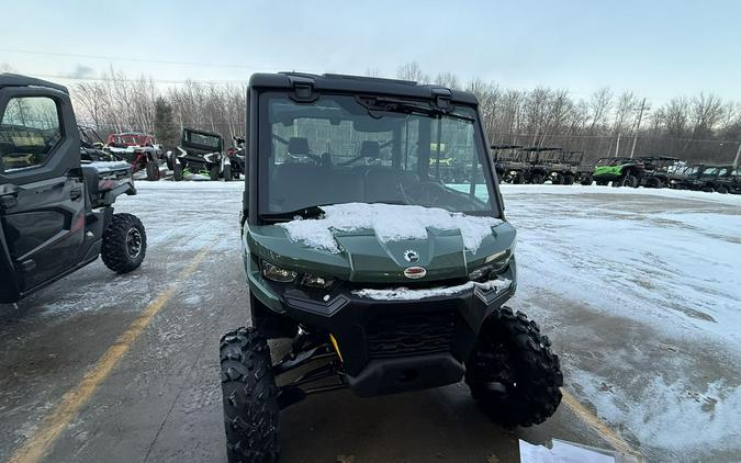 2026 Can-Am® Defender MAX DPS CAB HD10