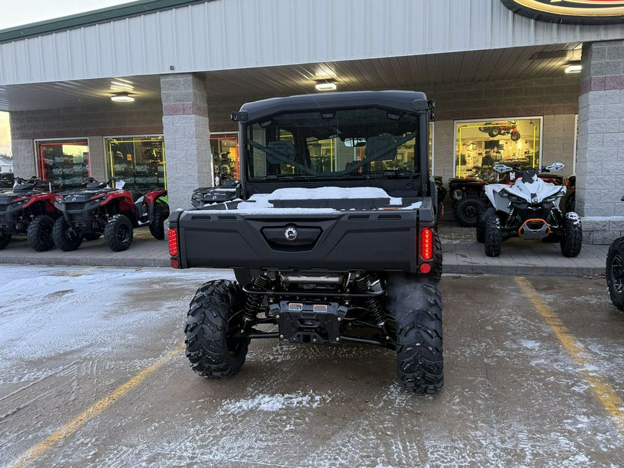 2026 Can-Am® Defender MAX DPS CAB HD10