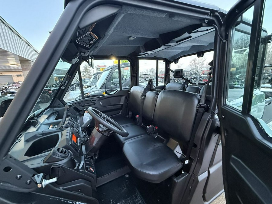 2026 Can-Am® Defender MAX DPS CAB HD10