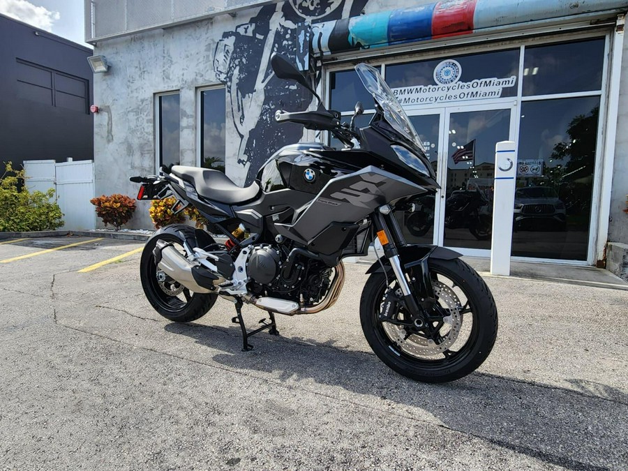 2026 BMW F 900 XR