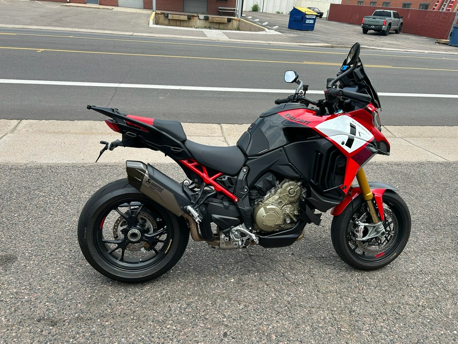 2023 Ducati Multistrada V4 Pikes Peak