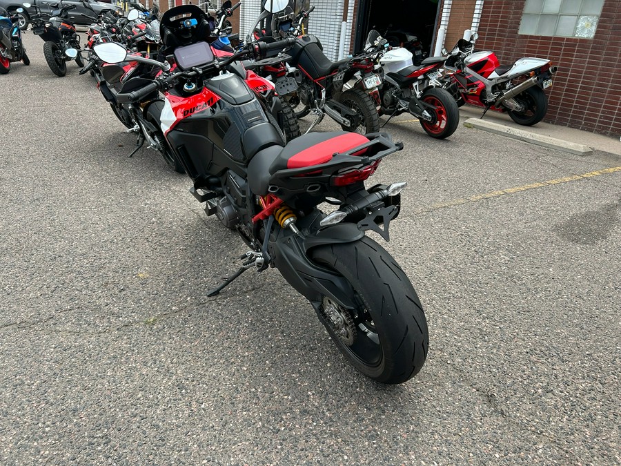 2023 Ducati Multistrada V4 Pikes Peak