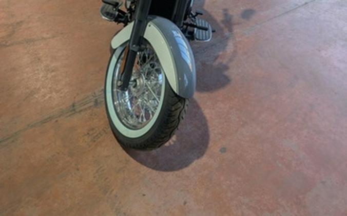 2024 Kawasaki Vulcan 900 Classic