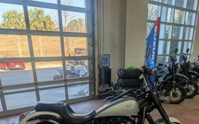 2024 Kawasaki Vulcan 900 Classic