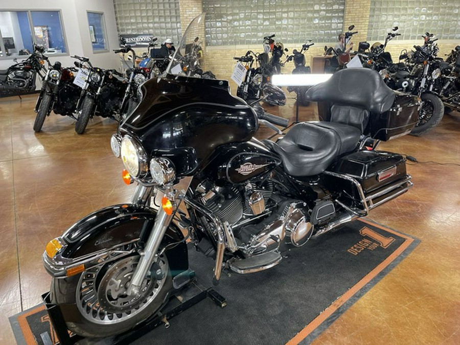 2010 Harley-Davidson FLHTC - Electra Glide Classic