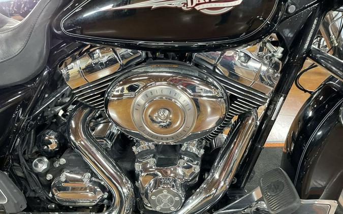 2010 Harley-Davidson FLHTC - Electra Glide Classic