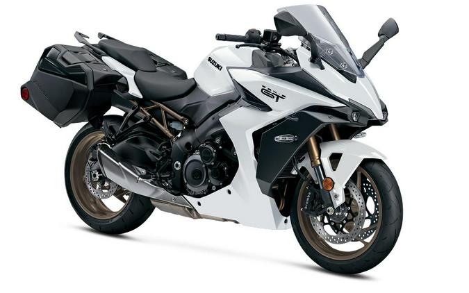 2026 Suzuki GSX-S1000GT+