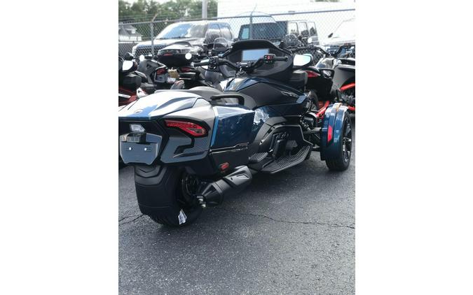 2024 Can-Am Spyder RT Base