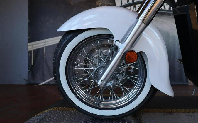 2025 Suzuki Boulevard C50T Special