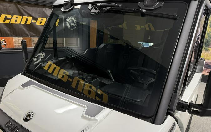 2026 Can-Am Defender Limited HD11