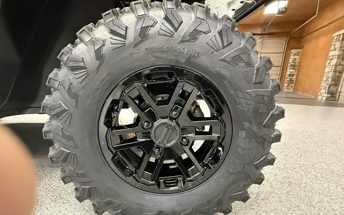 2026 Can-Am Defender Limited HD11