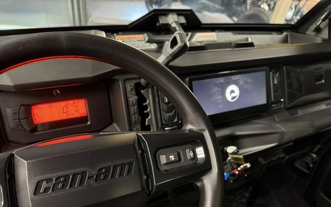 2026 Can-Am Defender Limited HD11