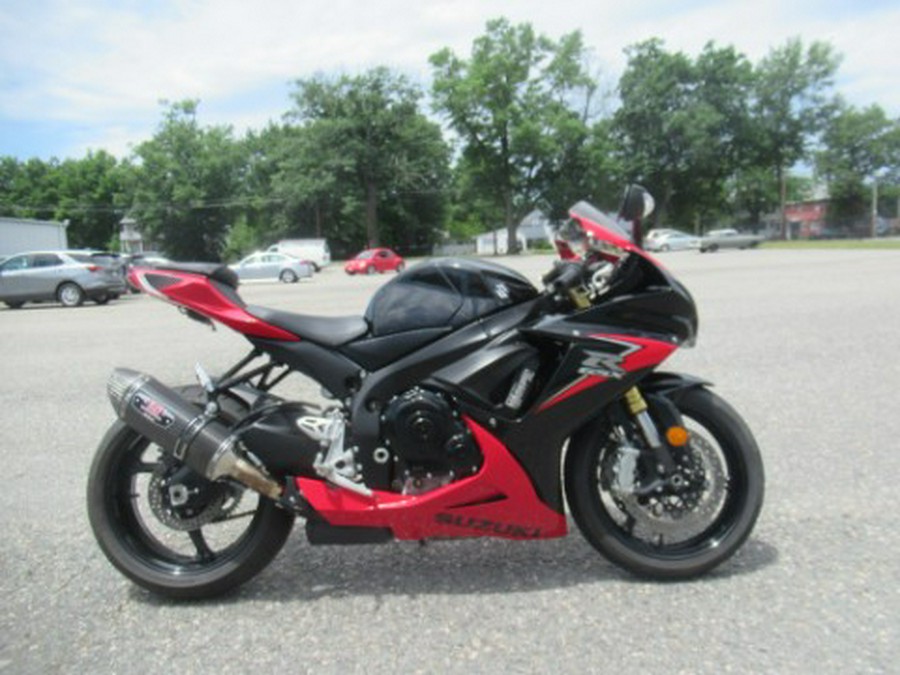 2014 Suzuki GSX-R750™